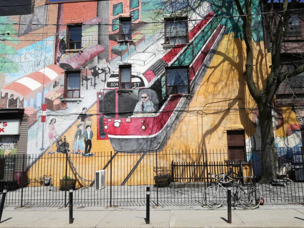 We are The Ronces. Polska dzielnica w&nbsp;Toronto.