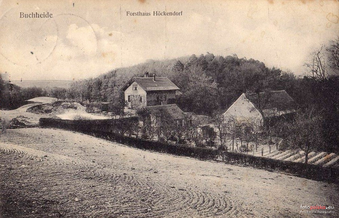 Leśniczóka w Klęskowie, widok z oddali